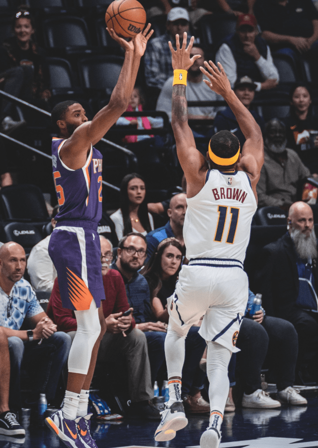 开云手机版-新秀奥尼尔挤掉尤因成为全明星首发