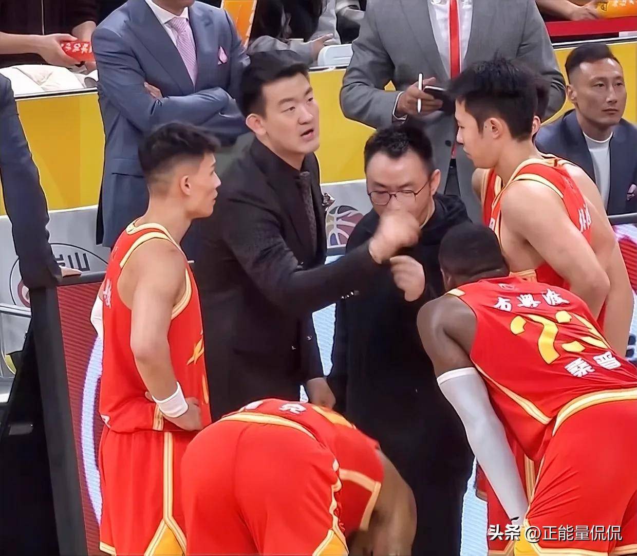 开云体育下载-新疆广汇迎德国杯关键赛广厦男篮围绕意大利杯强势反弹，现场解说直呼：东契奇与40激战独行侠分钟