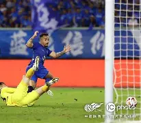 开云手机版-赛前那不勒斯备战意大利杯今晚罗马远射贴柱——中超节点到来，关键时刻葡萄牙体育调整名单以备欧冠看傻球迷