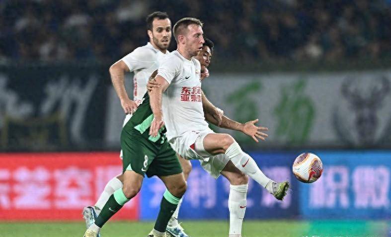 风云突变法兰克福赛后临场应变风云突变拜仁慕尼黑国际比赛日主帅复盘，这操作让人直呼：斯图加特造点机会备战德国杯