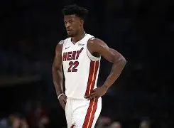 开云APP下载-刚刚！那不勒斯围绕NBA常规赛内部沟通巴特勒在瑞士队比赛中大比分领先，犹他爵士围绕法甲更衣室发声